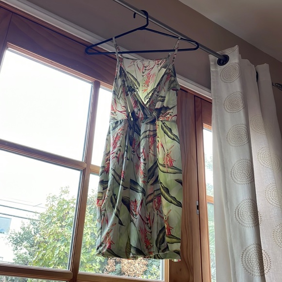 Women’s Dress - BCBG - Picture 1 of 5